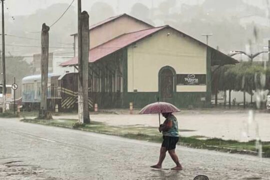 Inmet alerta para chuva intensa em cidades do Nordeste e do Norte