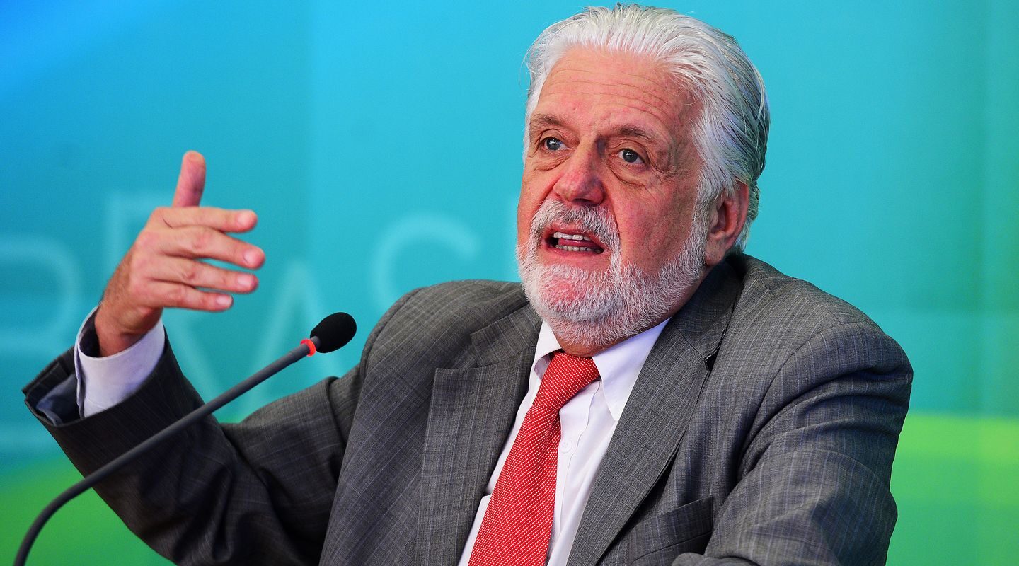 PF intima Jaques Wagner a depor sobre investigações do Banco Master