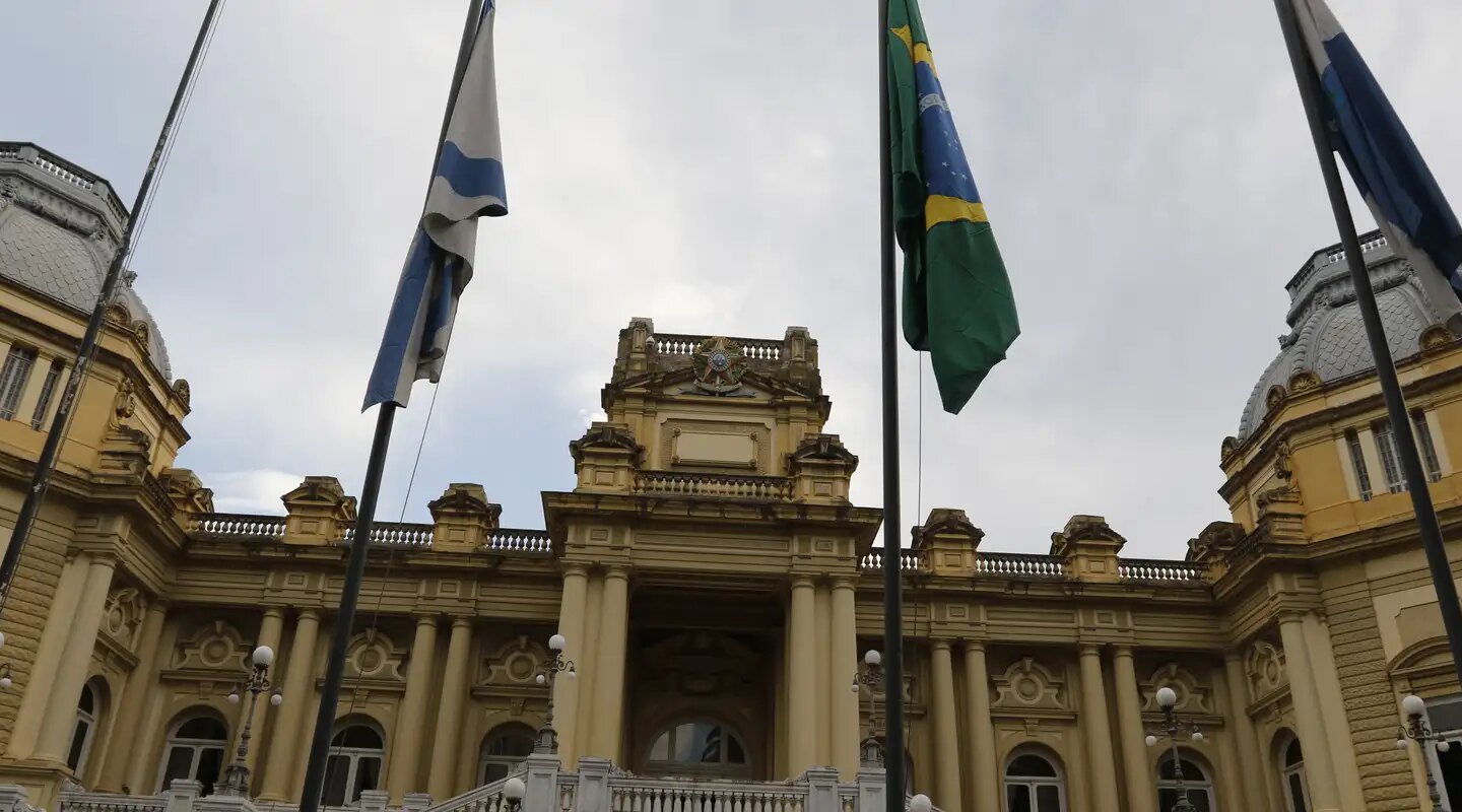 STF marca para 19 de agosto julgamento sobre sucessão no governo do RJ