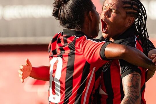 Vitória manda Botafogo para lanterna na volta do Brasileiro Feminino
