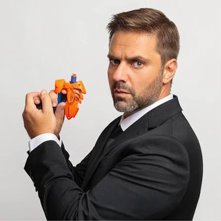 Fábio Rabin apresenta novo show de stand-up comedy em Belém