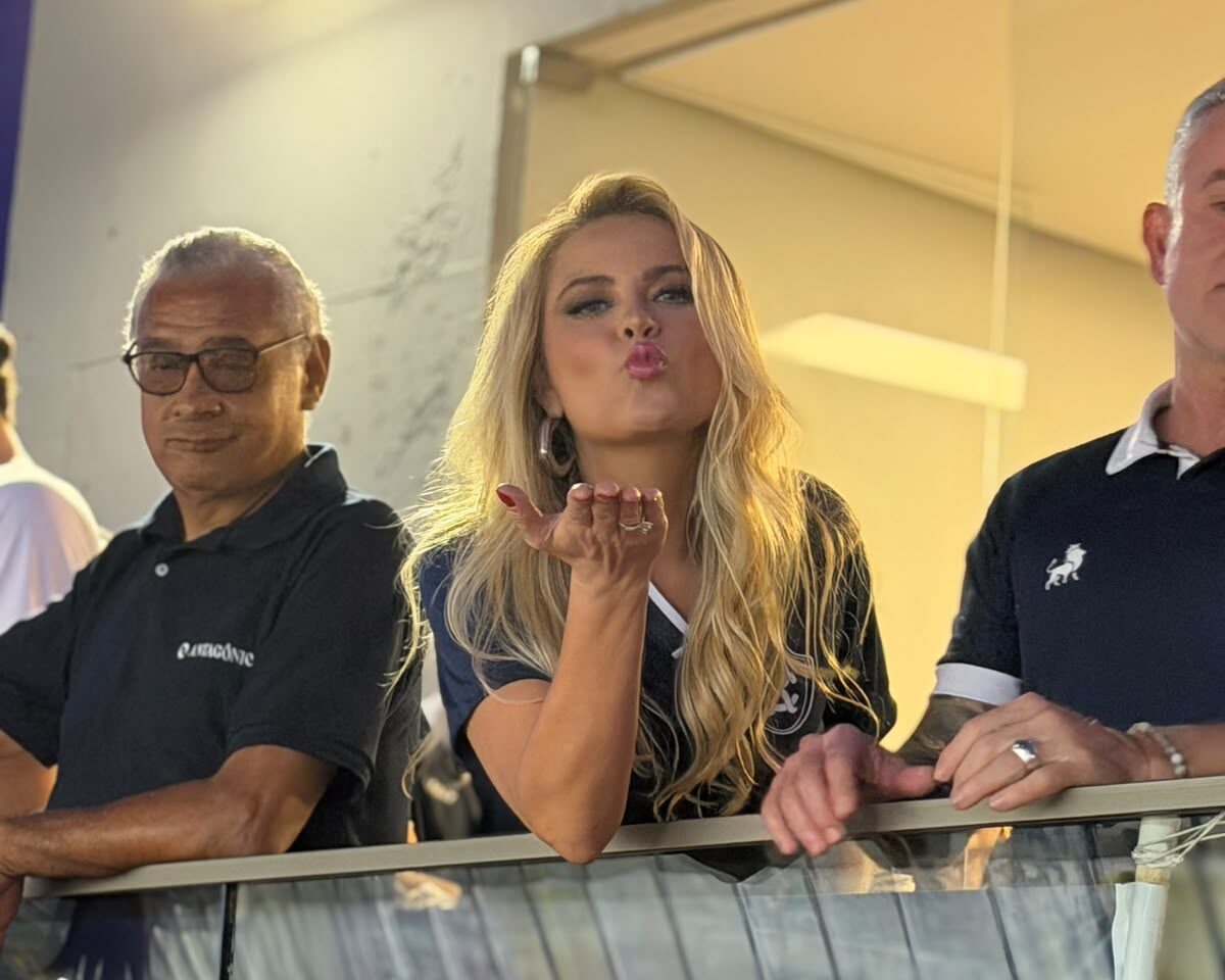Ellen Rocche acompanha vitória do Remo sobre o Vitória no Mangueirão