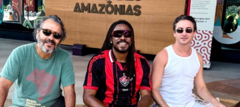 Jesuíta Barbosa e Marcos Palmeira compartilham foto no Porto Futuro, em Belém