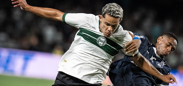 Remo perde por 3 a 2 para o Coritiba no Mangueirão e segue no Z-4
