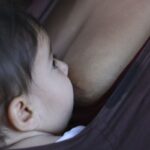 Amamentação reduz risco de doença cardíaca na mãe