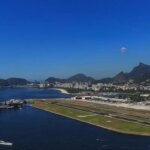 Avião derrapa no Santos Dumont e voos são cancelados