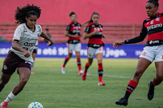 Brasileirão Feminino: Flamengo vence Ferroviára nas quartas por 1 a 0