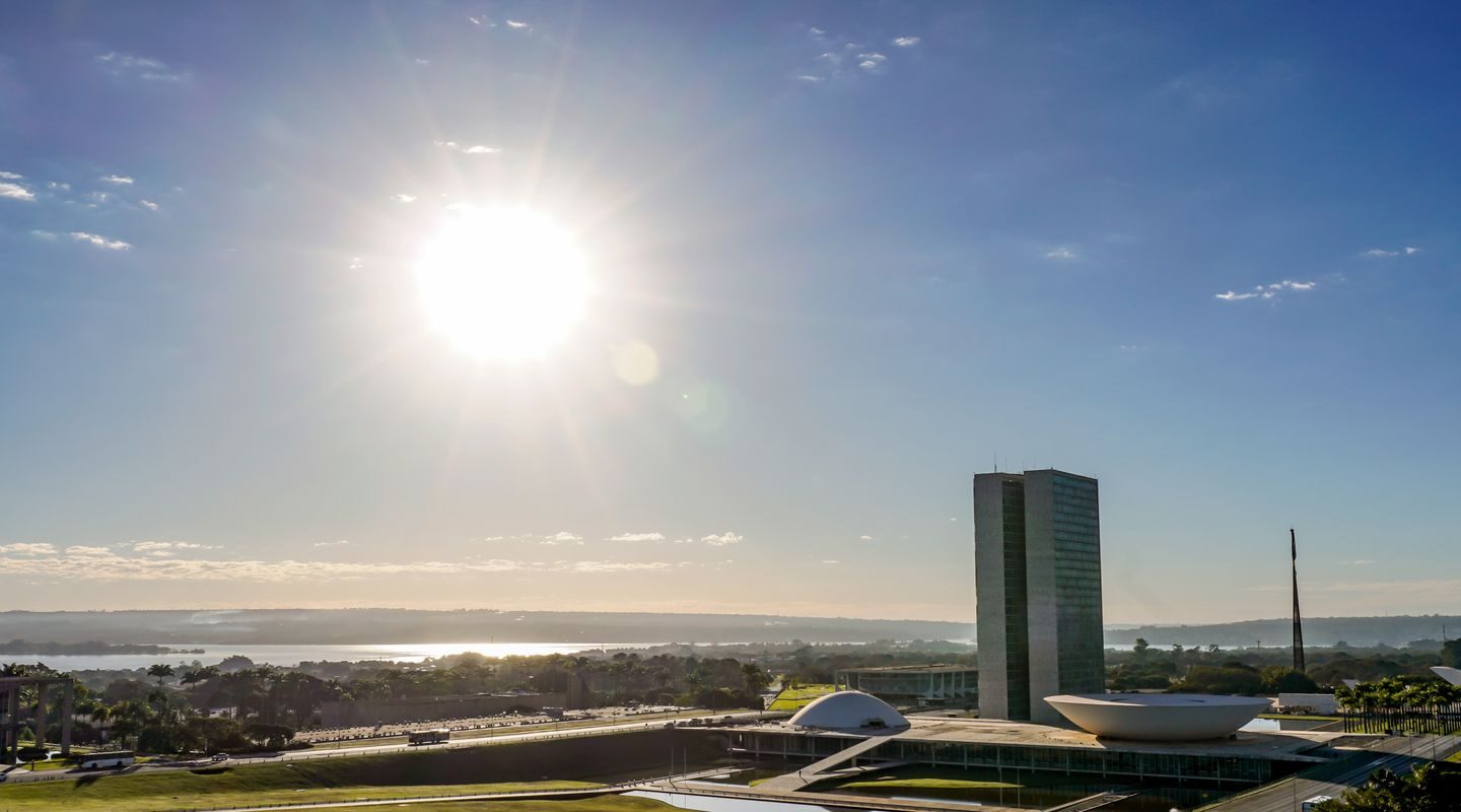 Congresso vota nesta semana fim da escala 6×1 e “taxa das blusinhas”