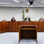 Dino e Moraes defendem rediscutir dispensa de diploma para jornalista