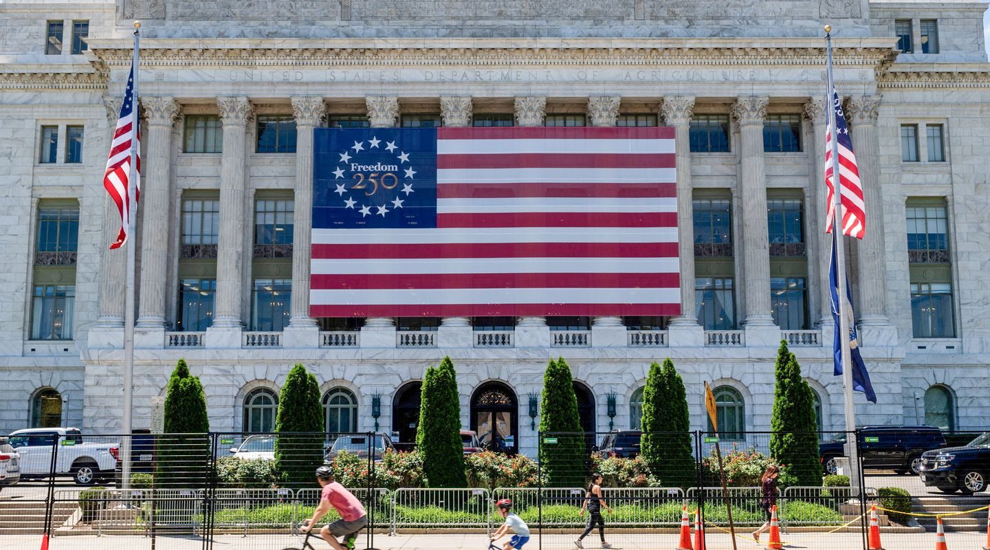 Dívida dos EUA ultrapassa US$ 40 trilhões após governos Trump e Biden