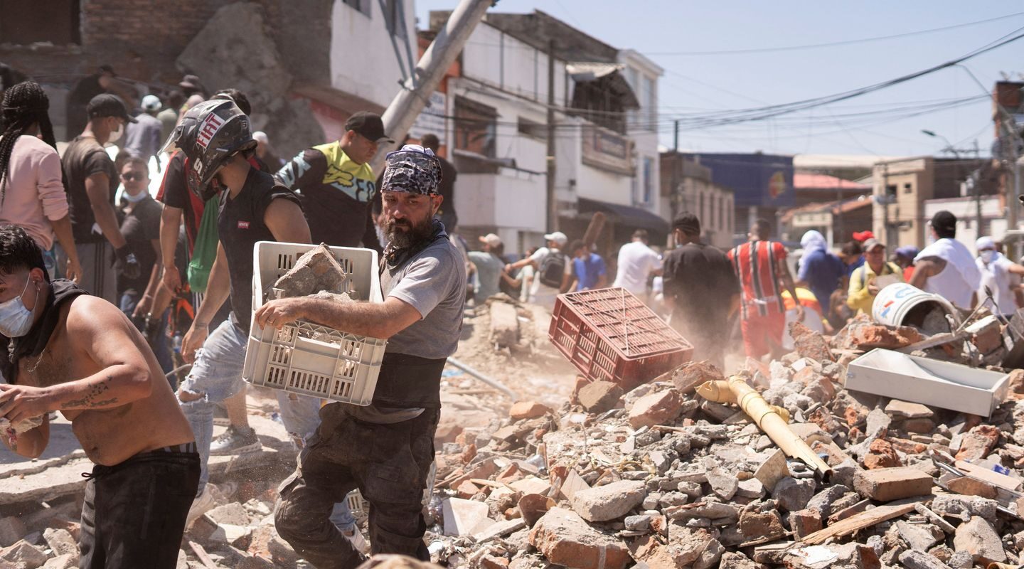 Forte terremoto deixa pelo menos 20 mortos na Colômbia