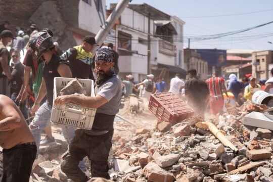 Forte terremoto deixa pelo menos 20 mortos na Colômbia