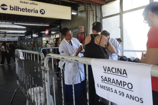 Ministério da Saúde reforça chamamento para vacina contra o sarampo