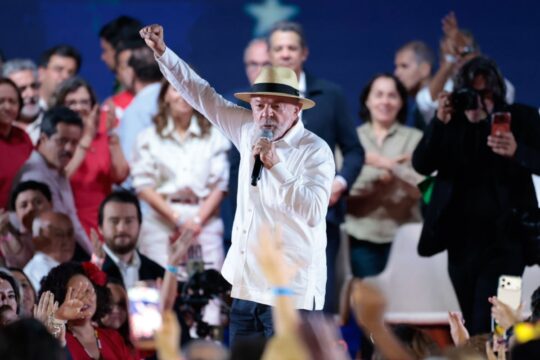 PT oficializa candidatura de Lula à Presidência