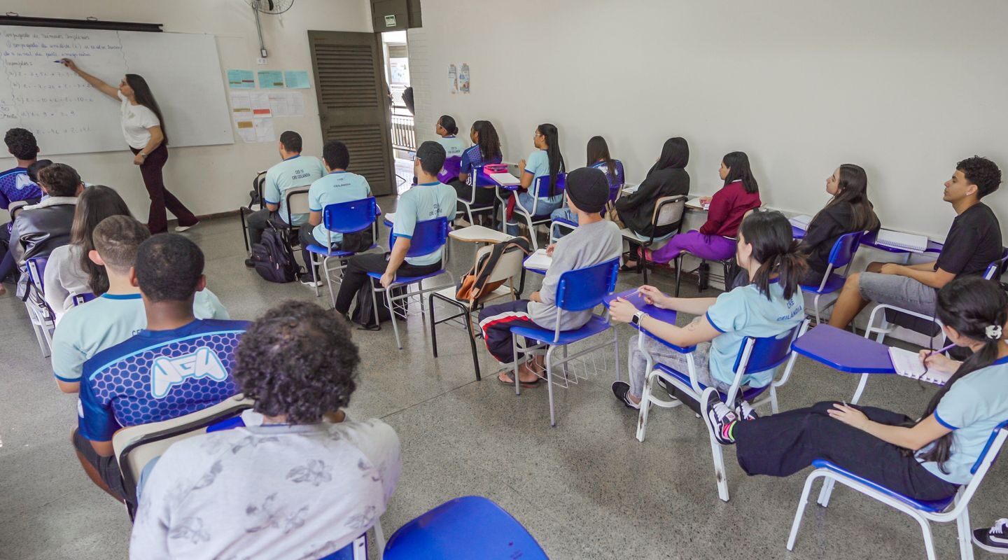 Pé-de-Meia começa a pagar quinta parcela de frequência nesta segunda
