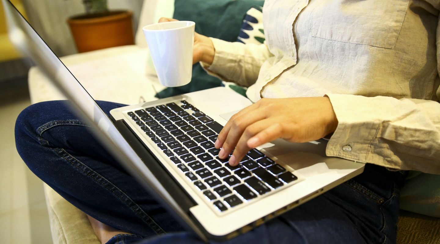 Sete em cada dez brasileiros temem comprar remédios pela internet
