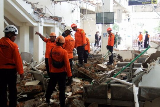 Terremoto na Indonésia deixa pelo menos 47 mortos