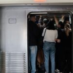 Usuários de trens mudam rotina por causa de greve da CPTM