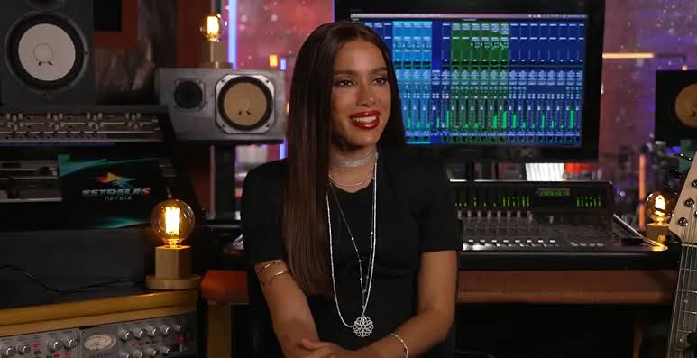 Anitta se diverte com treta de paraense no Estrelas da Casa