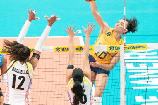 Brasil supera Venezuela em estreia no Sul-Americano de vôlei feminino