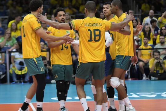 Brasil vence Venezuela e está no mundial de vôlei masculino