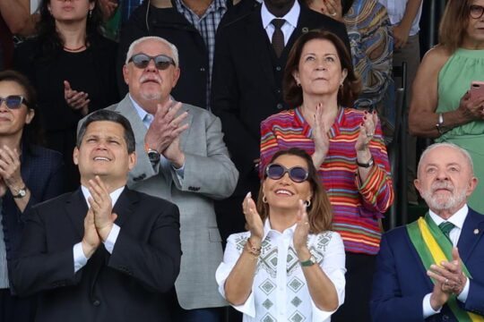 Começa o desfile cívico-militar do Dia da Independência em Brasília