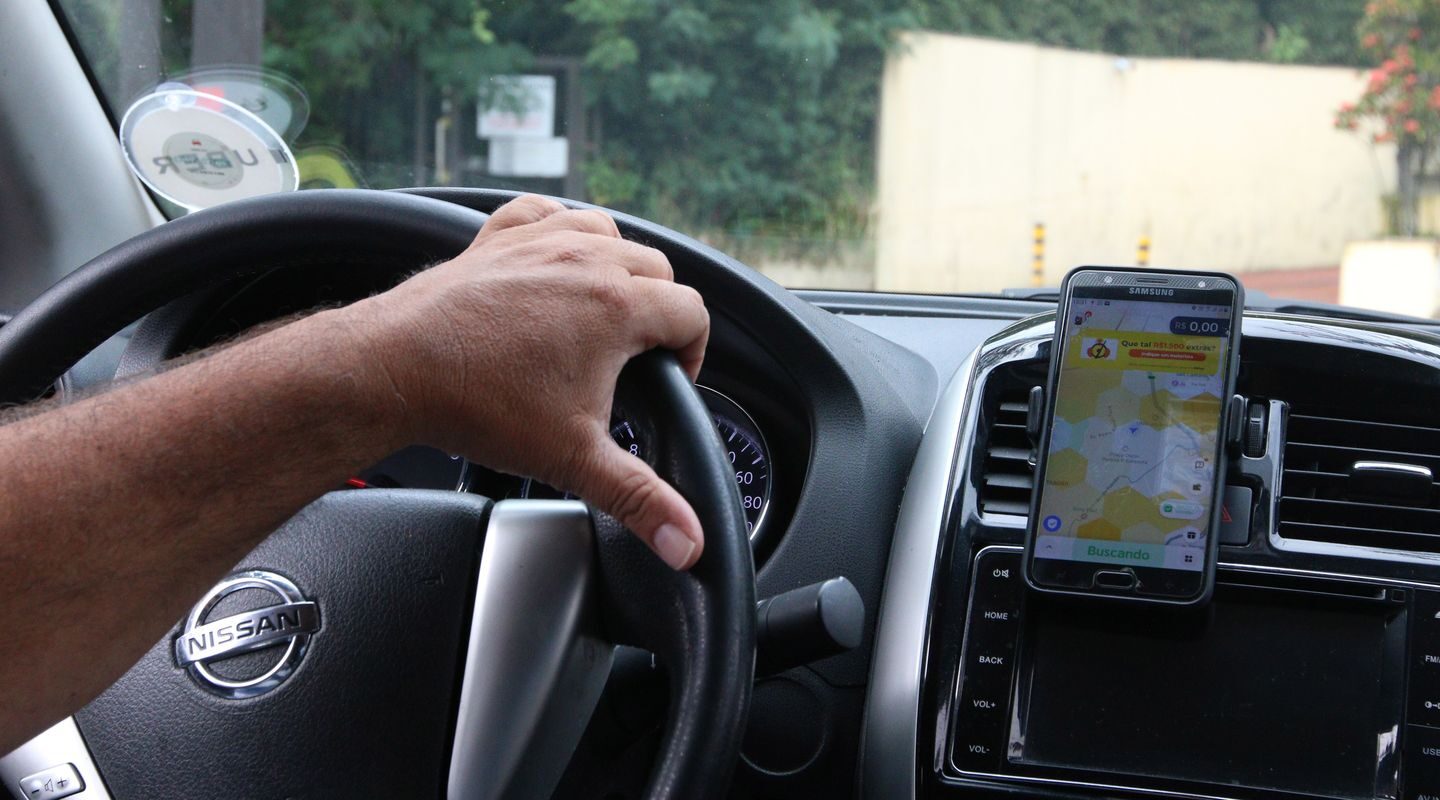 Conselho regulamenta crédito para taxistas e motoristas de aplicativo