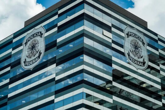 Diretores da PF apoiam Andrei Rodrigues e colocam cargos à disposição