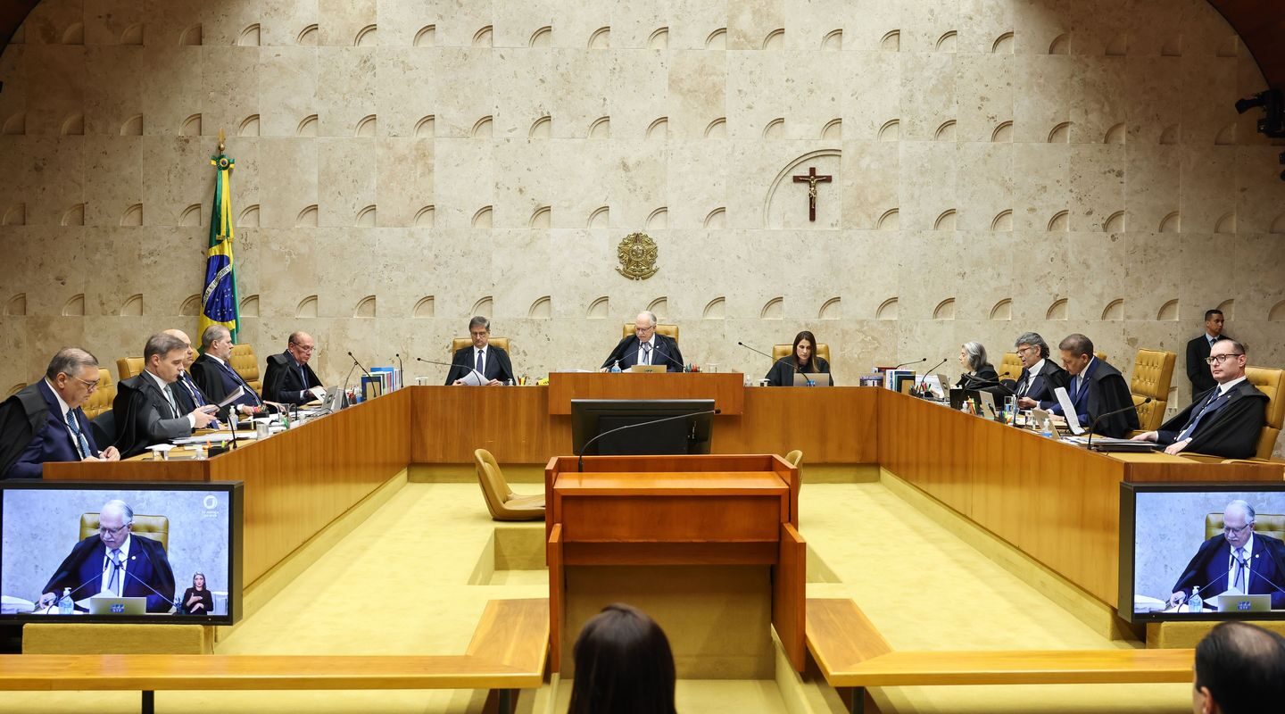STF interrompe julgamento; sessão será retomada será às 14h