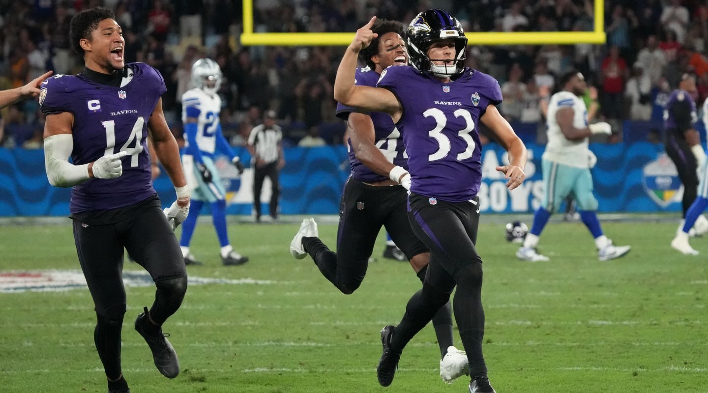 No último segundo, Baltimore Ravens batem Dallas Cowboys no Rio