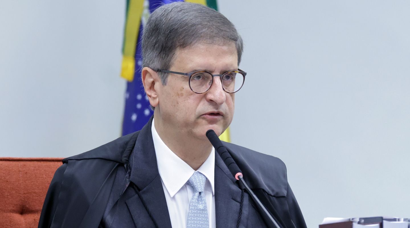 PGR pede anulação de investigação sobre conversas de Moraes e Vorcaro