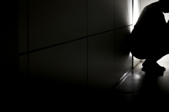Prevenção ao suicídio: profissionais de saúde destacam riscos com bets