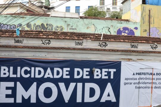 Saiba como as bets adoeceram e endividaram os brasileiros