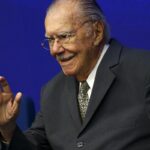Sarney é internado no Sírio-Libanês para tratar pneumonia