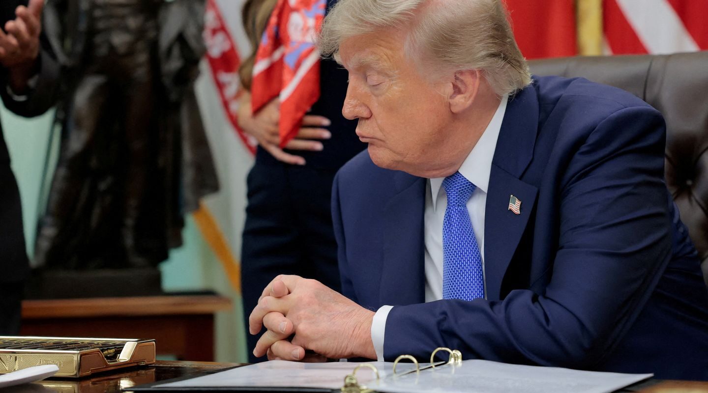 Trump promete US$ 5 mil a cada americano se vencer eleições