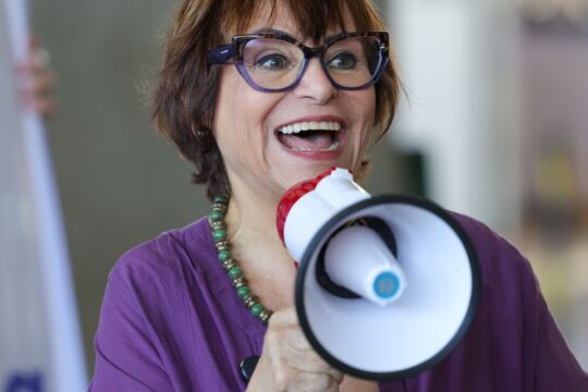 Viva Maria, da Rádio Nacional, presta serviço a mulheres há 45 anos 