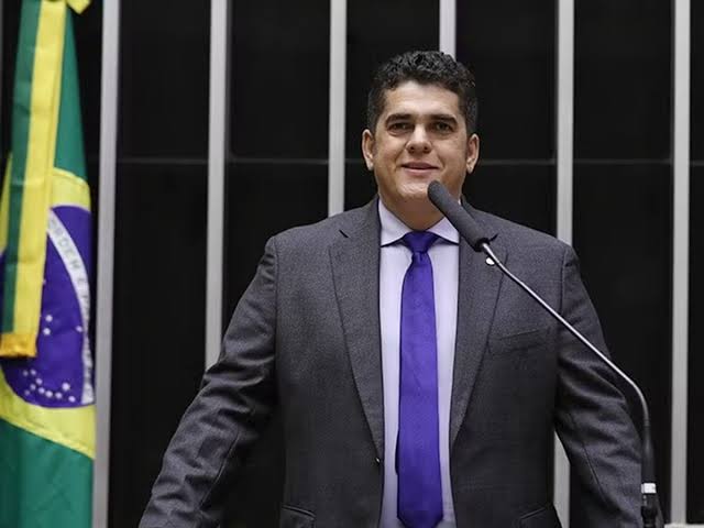 PF apreende R$ 87 mil e encontra celular escondido em esgoto durante buscas ligadas a Antônio Doido
