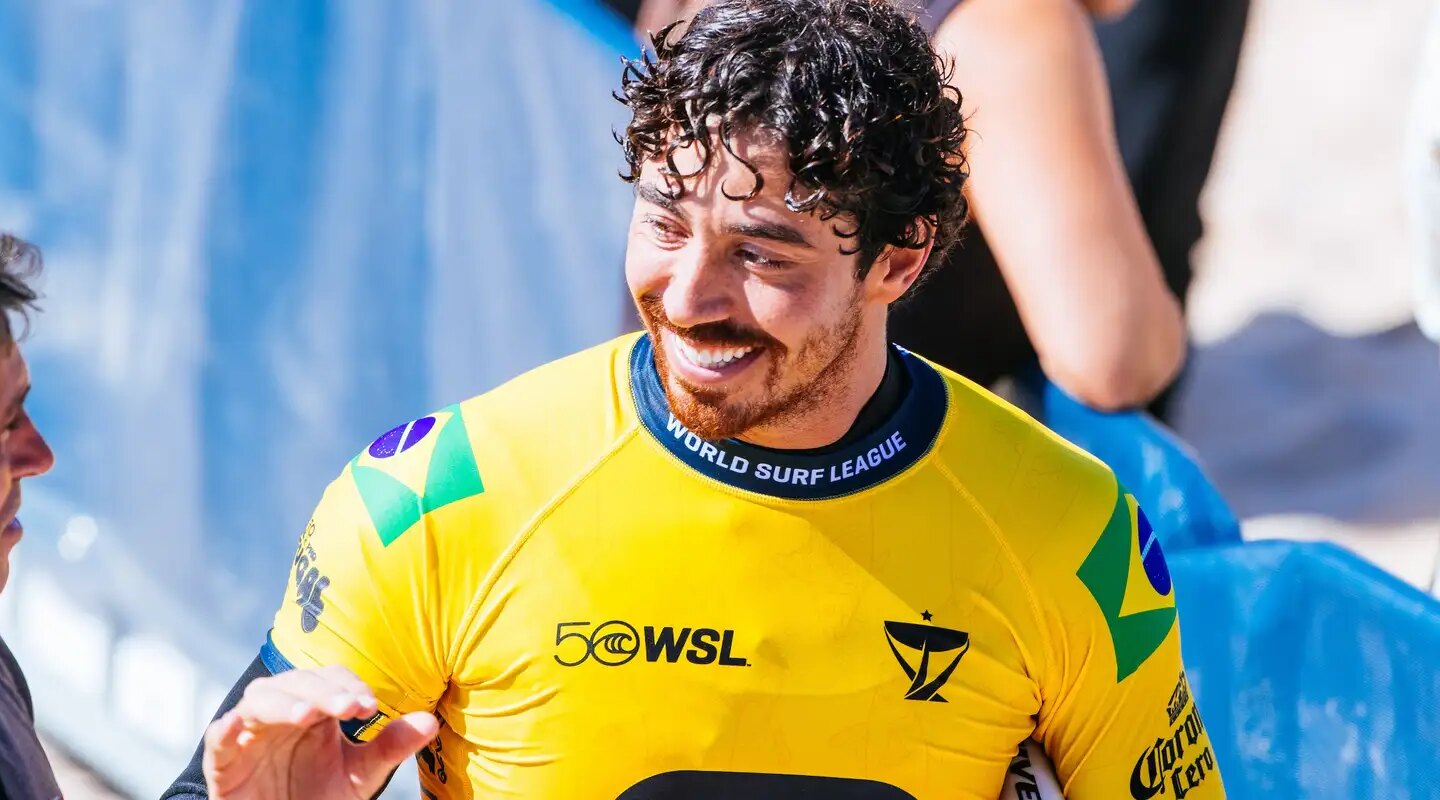 Surfe: Yago Dora, Ítalo Ferreira e Medina vão às quartas em Peniche